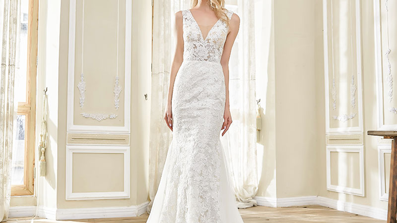 product-Glimpse V-neck lace backless mermaid wedding dress-ROSA BRIDAL-img